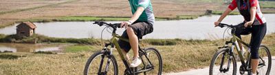 Cycling to Bat Trang village